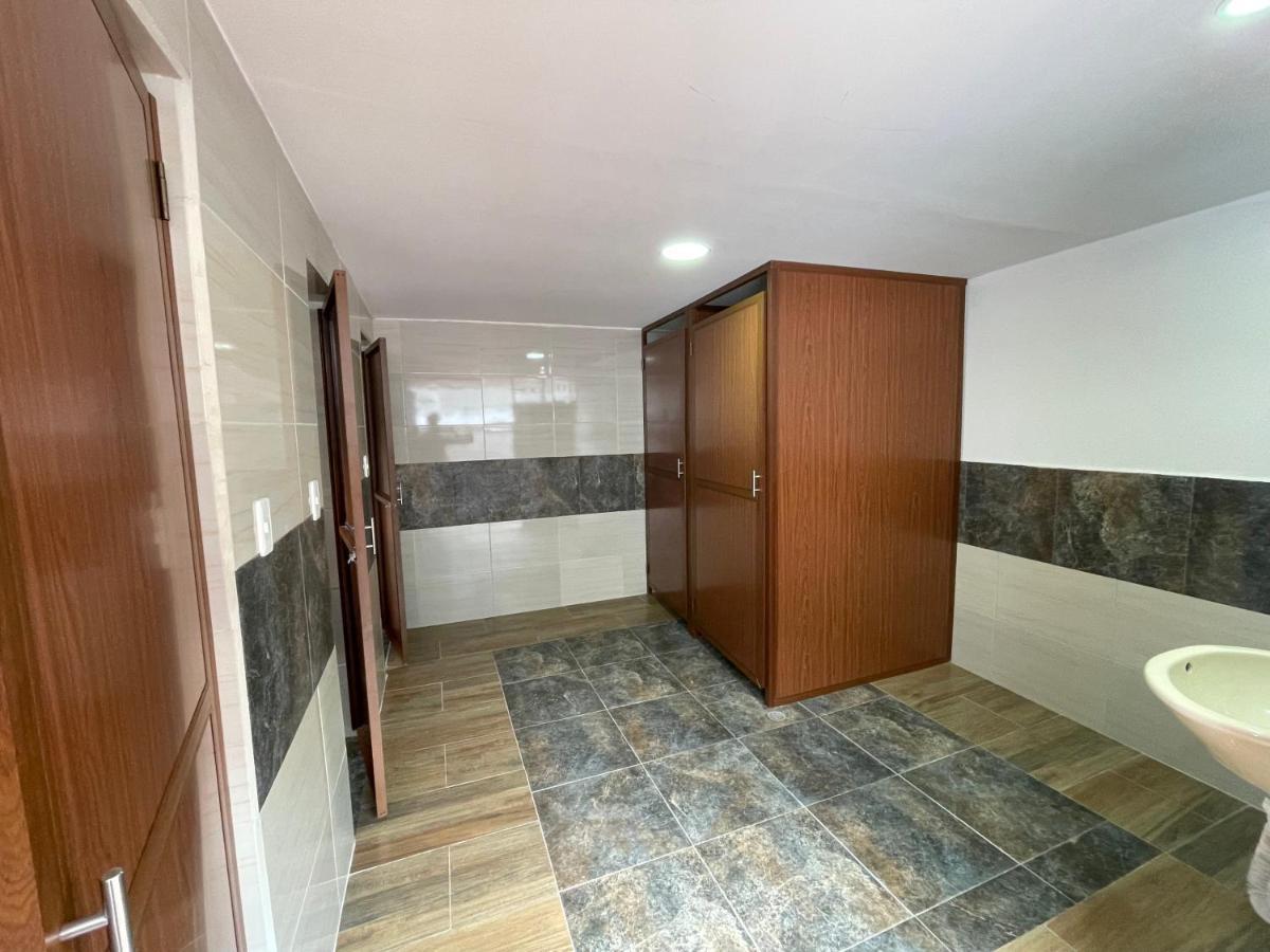 El Jardin Escondido Party Hostel Banos  Ngoại thất bức ảnh