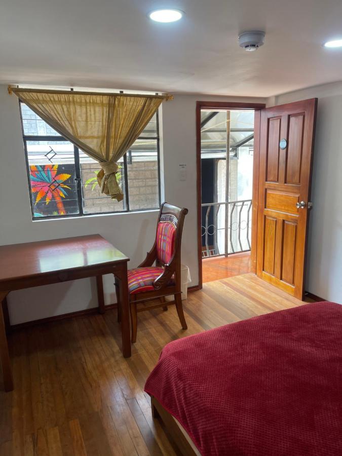 El Jardin Escondido Party Hostel Banos  Ngoại thất bức ảnh