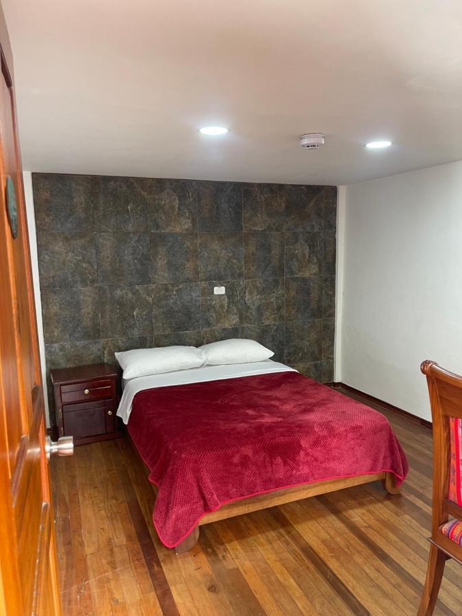 El Jardin Escondido Party Hostel Banos  Ngoại thất bức ảnh