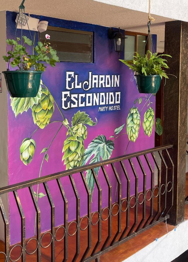 El Jardin Escondido Party Hostel Banos  Ngoại thất bức ảnh