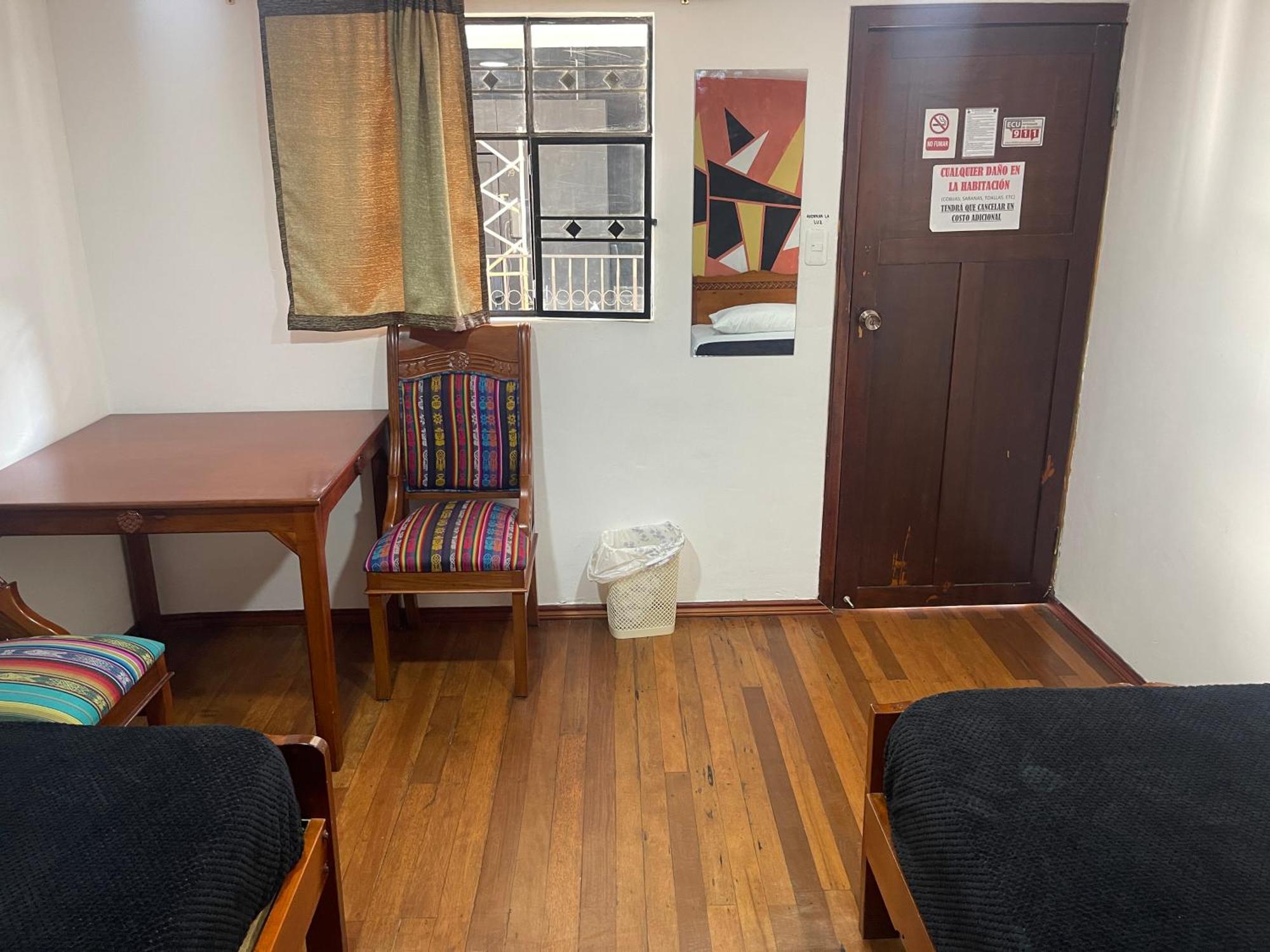 El Jardin Escondido Party Hostel Banos  Ngoại thất bức ảnh