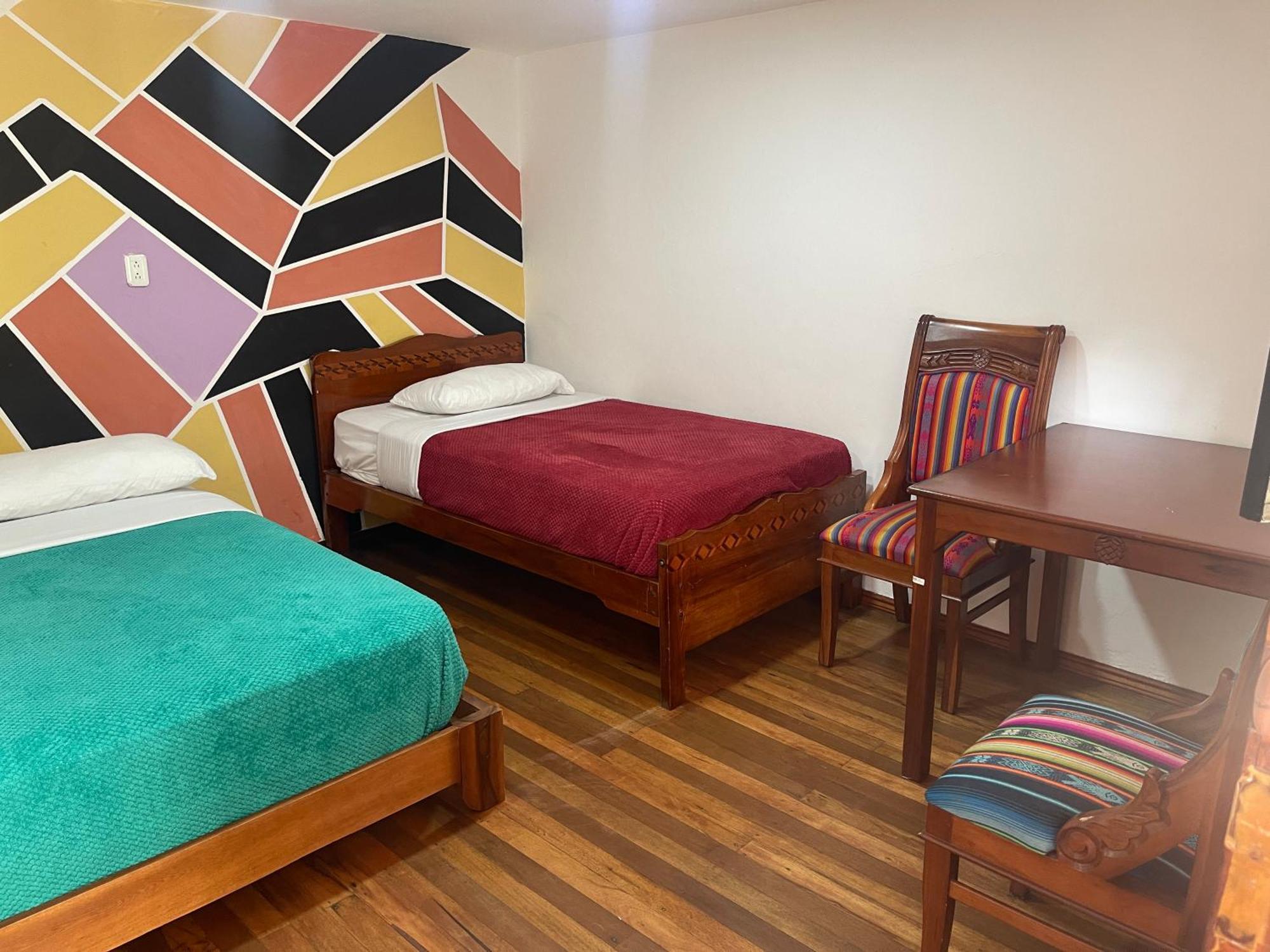 El Jardin Escondido Party Hostel Banos  Ngoại thất bức ảnh