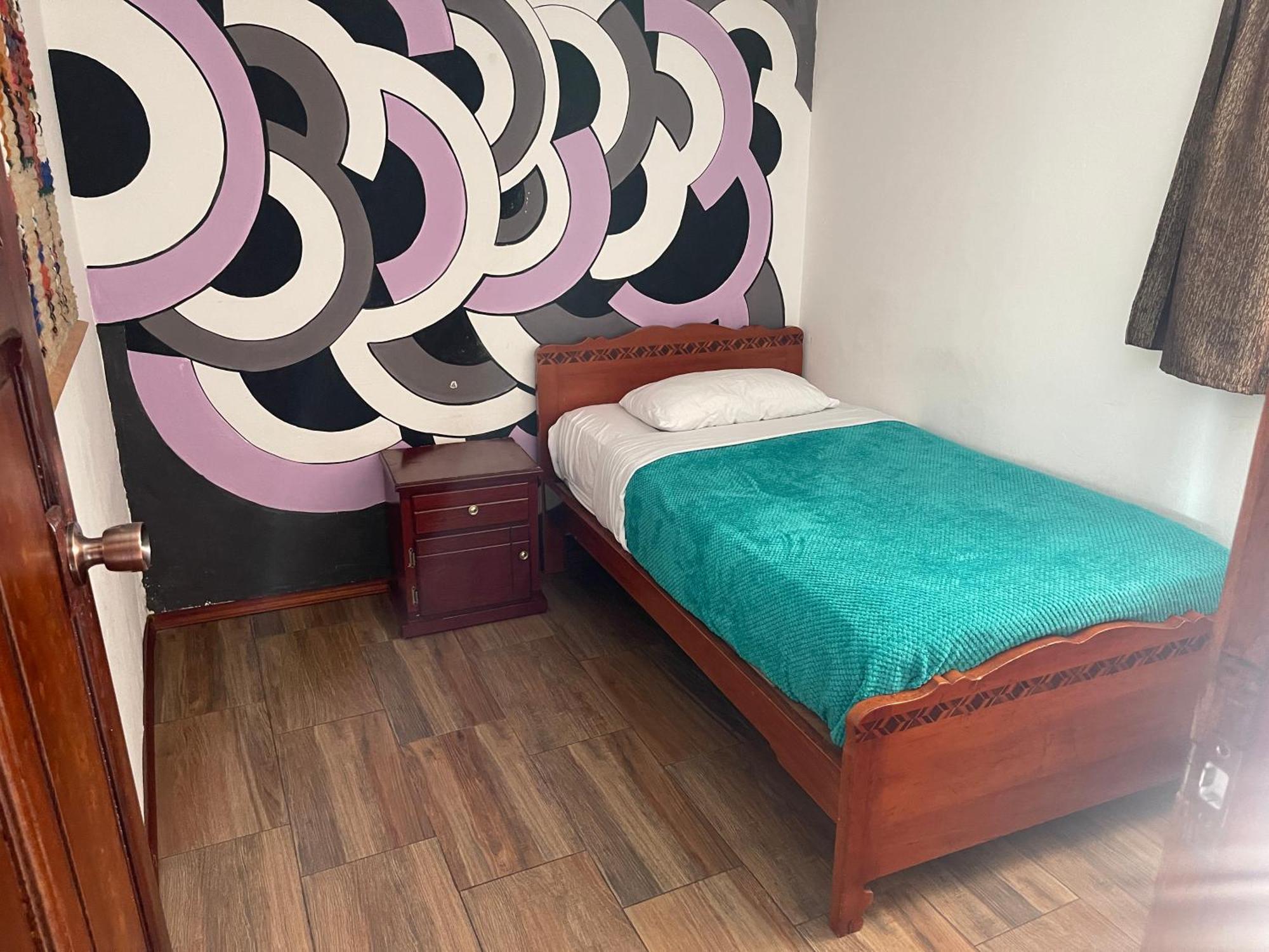 El Jardin Escondido Party Hostel Banos  Ngoại thất bức ảnh